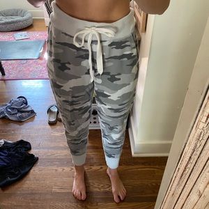 Aerie Camo Joggers